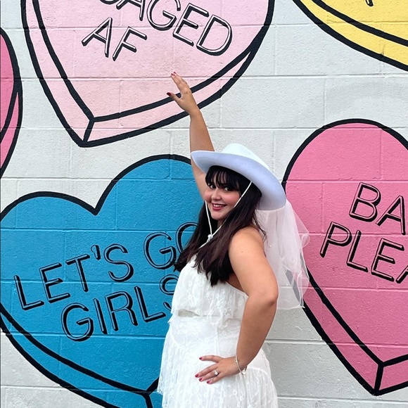 Bachelorette cowgirl hat - Picture 3 of 3